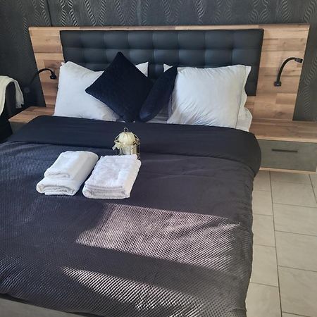 Akwaba Chez Ouli Hotel Levens Kültér fotó