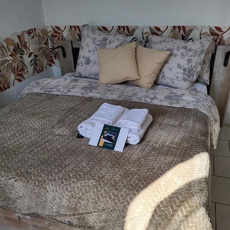Akwaba Chez Ouli Hotel Levens Kültér fotó