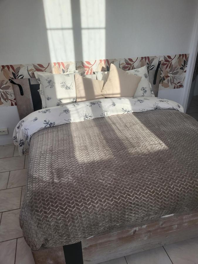 Akwaba Chez Ouli Hotel Levens Kültér fotó