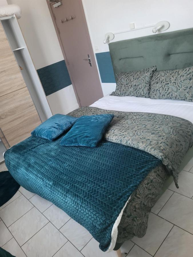 Akwaba Chez Ouli Hotel Levens Kültér fotó