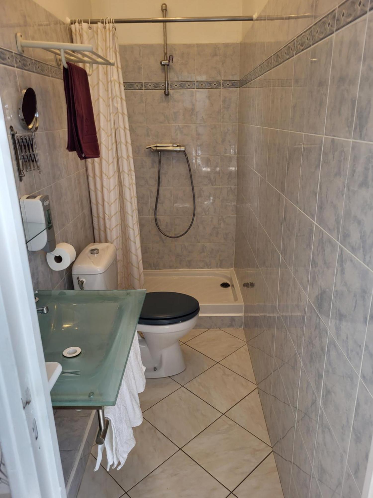 Akwaba Chez Ouli Hotel Levens Kültér fotó